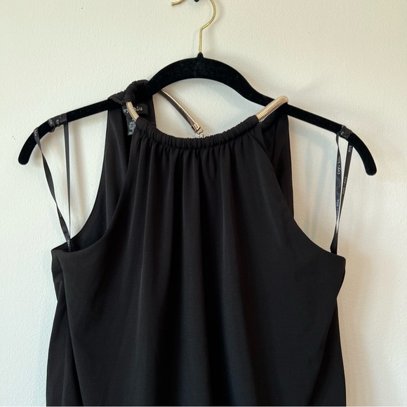 Black jumpsuit with gold neck chain - Picture 8 of 8